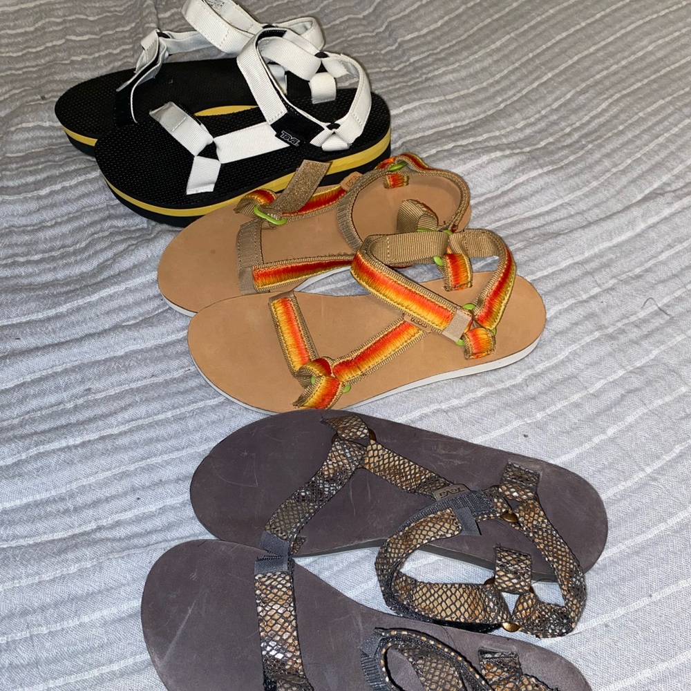 Teva Universal Sandals Set, one platform pair. Size 10 Women’s.